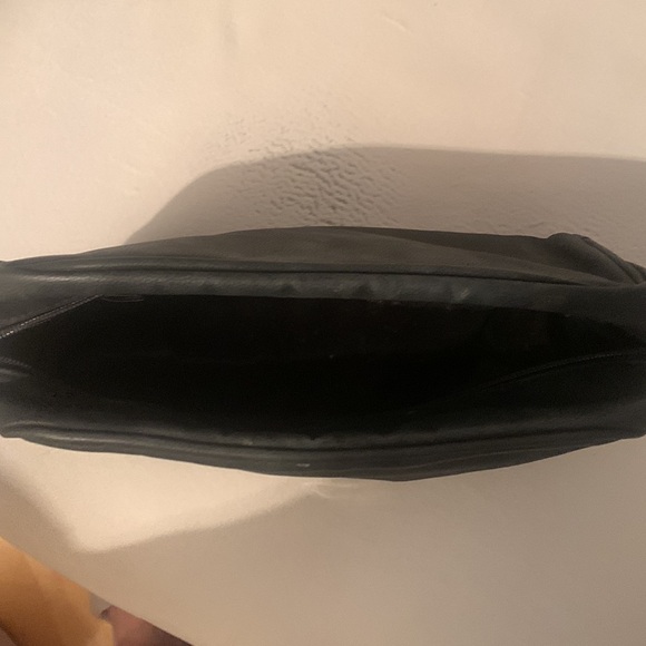 Giorgio Armani - unisex black makeup bag - Picture 2 of 6